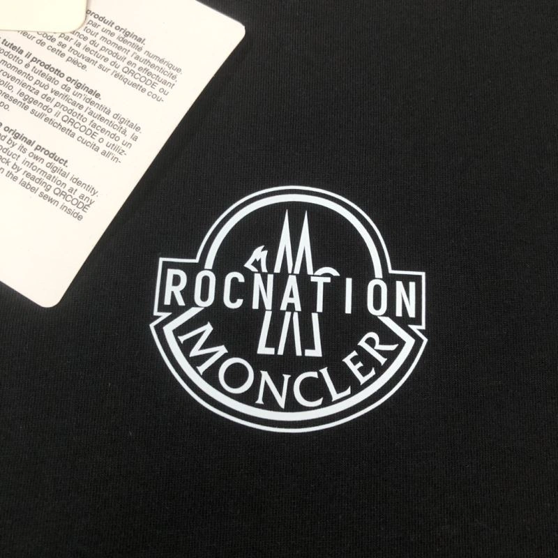 Moncler T-Shirts TimelessDesign 143057