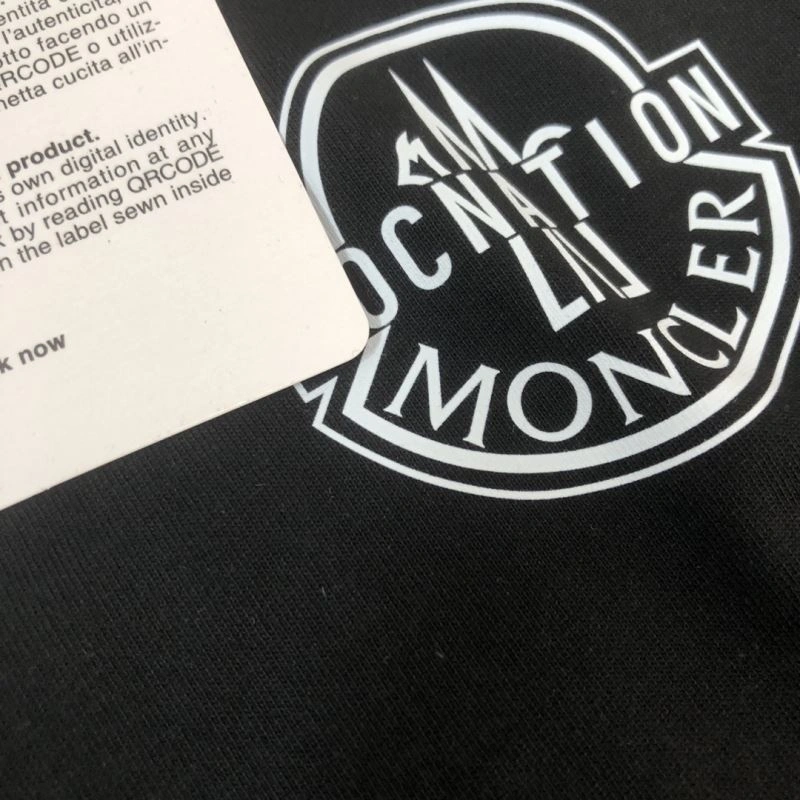 Moncler T-Shirts TimelessDesign 143057