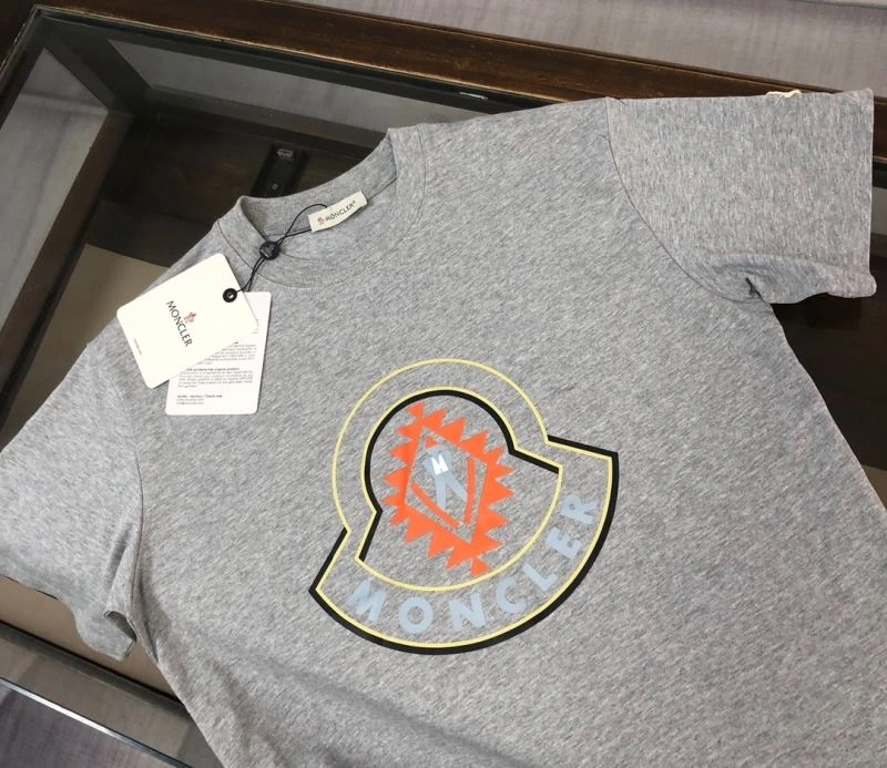 Moncler T-Shirts Attractive 143049