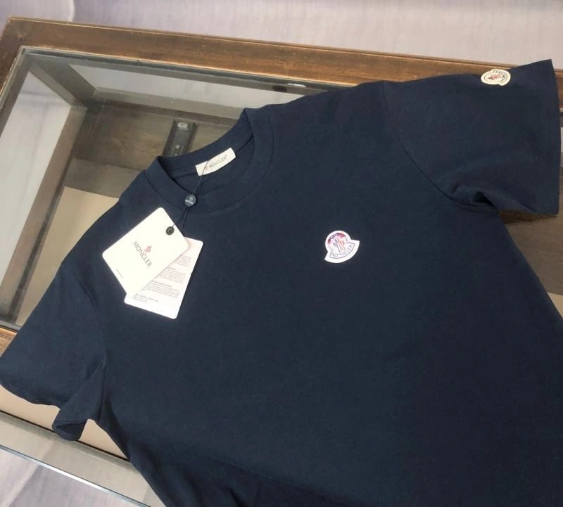 WellDesigned Moncler T-Shirts 143041