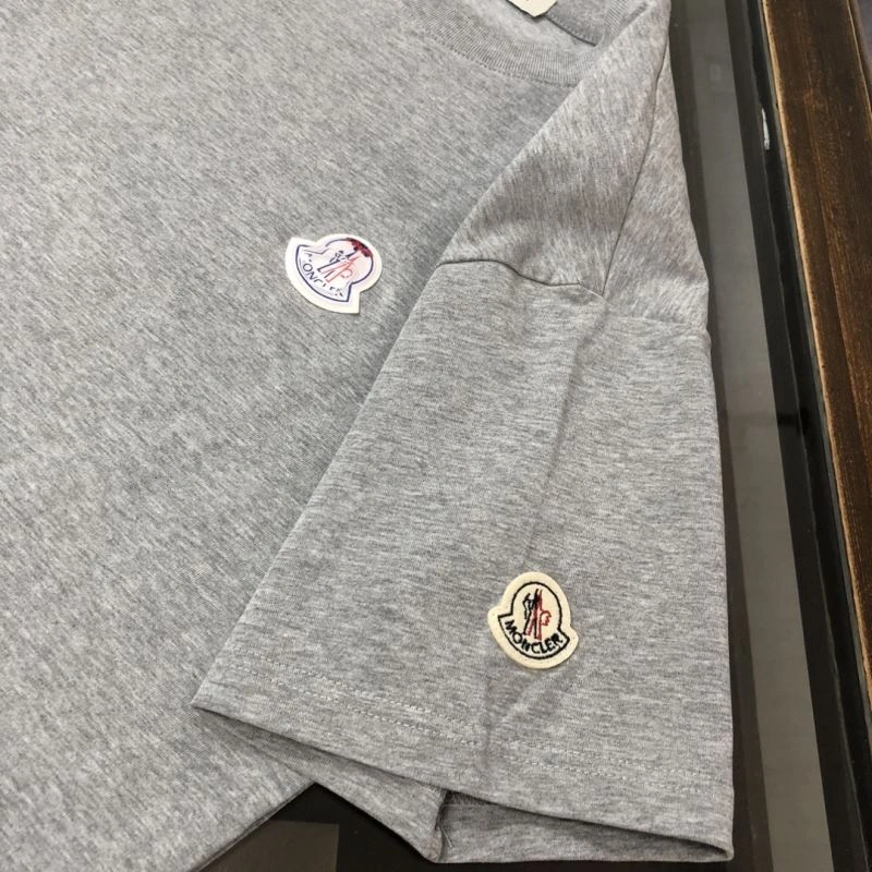 Moncler T-Shirts Tailored 143036