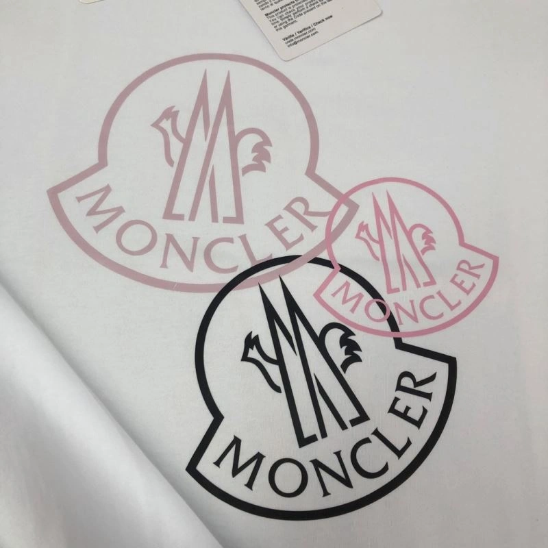 Moncler T-Shirts OdorResistant 143045