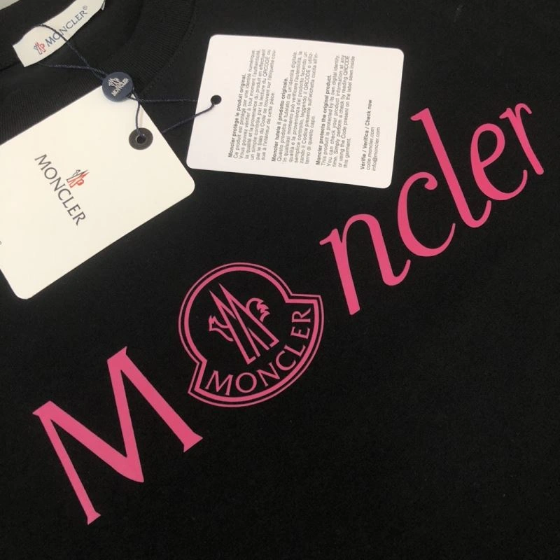 RelaxedFit Moncler T-Shirts 143037