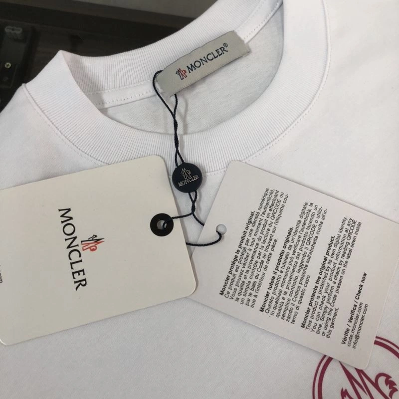 Moncler T-Shirts DailyWear 143042