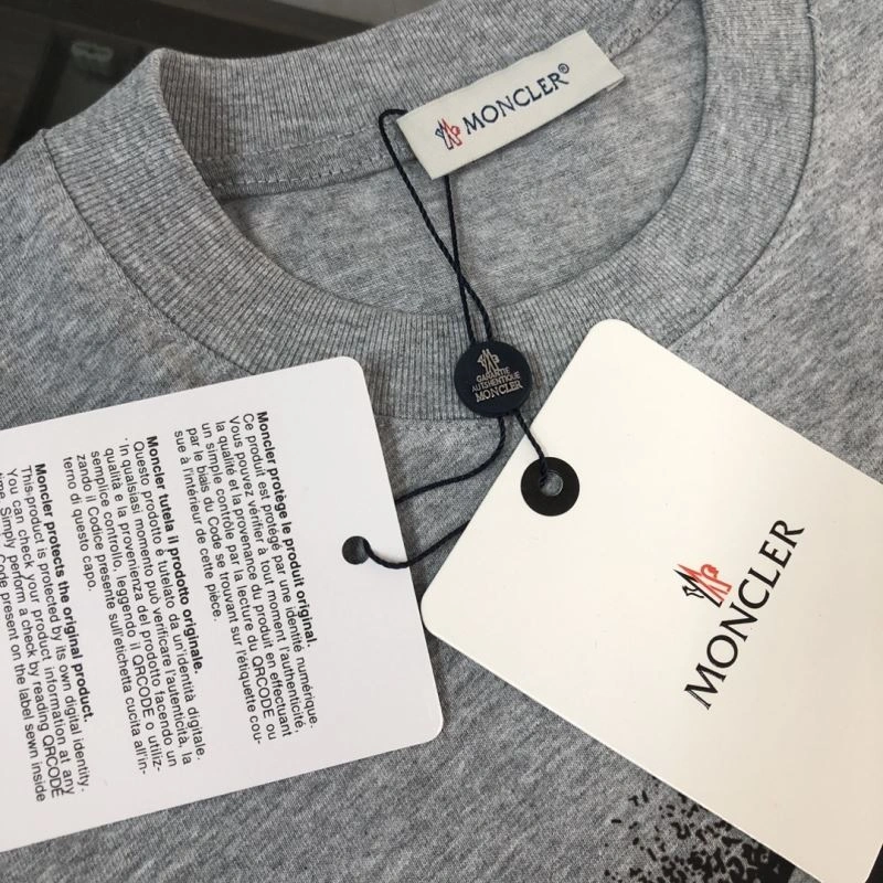 Moncler T-Shirts Colorful 143028