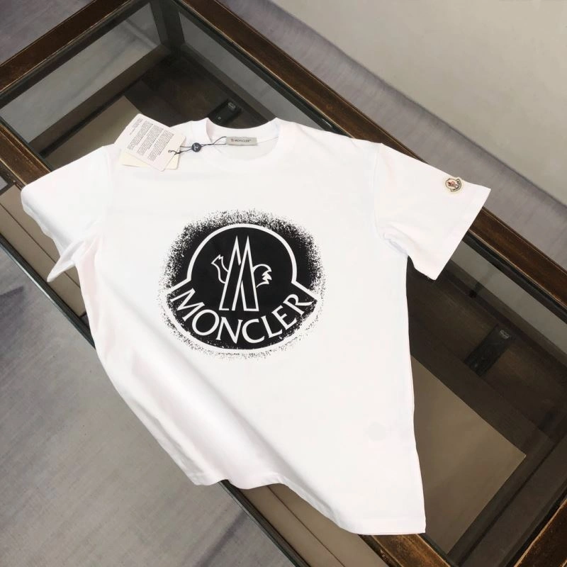 Moncler T-Shirts Chic 143027