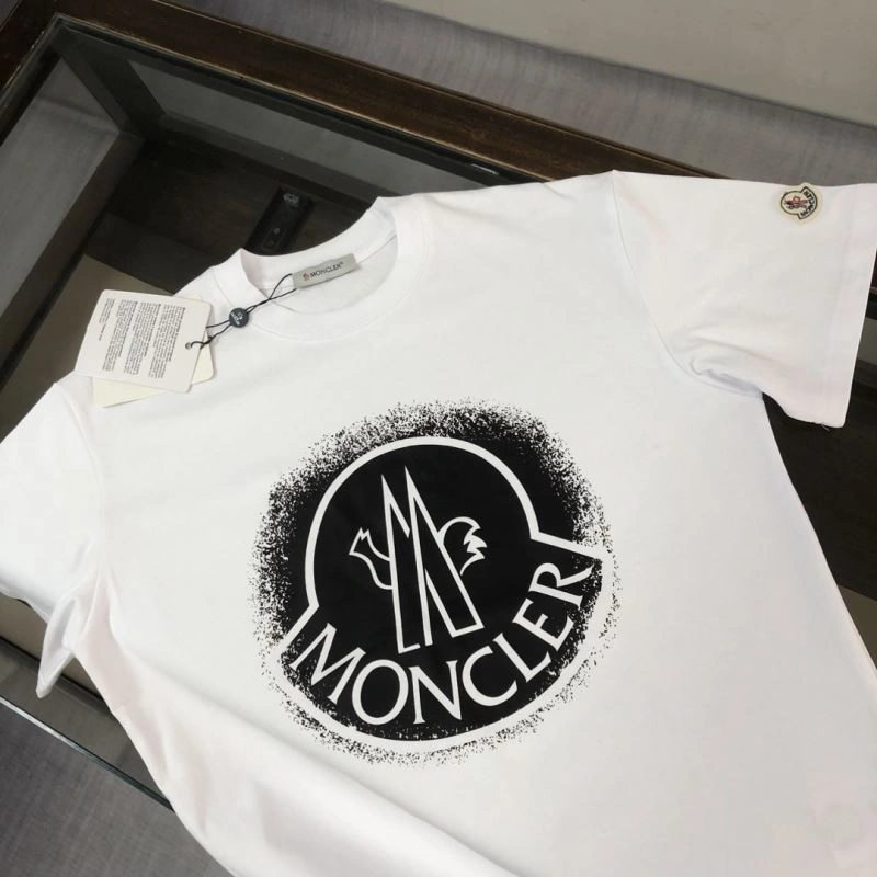 Moncler T-Shirts Chic 143027