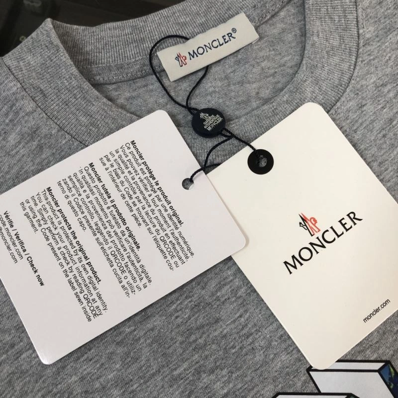 Trendsetting Moncler T-Shirts 143023