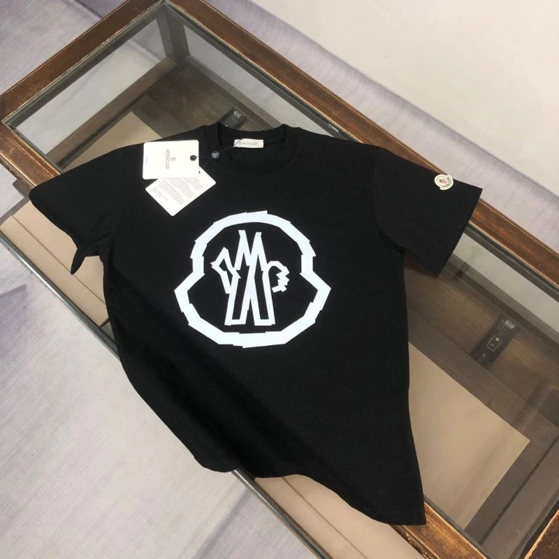 Tailored Moncler T-Shirts 143017