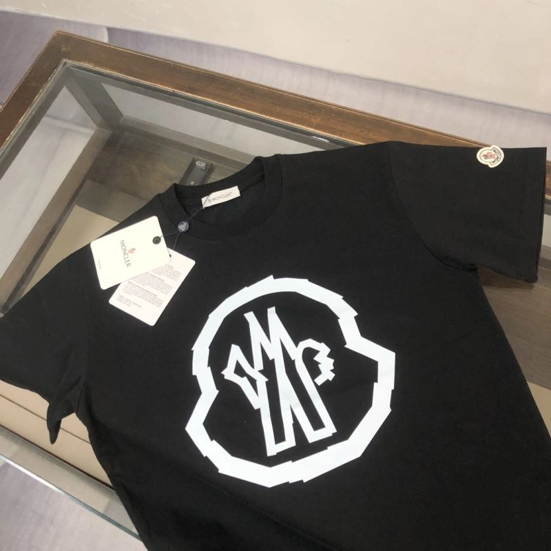 Tailored Moncler T-Shirts 143017