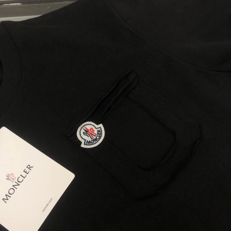 Moncler T-Shirts MoistureWicking 143014