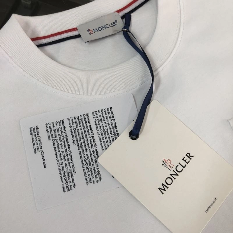 Moncler T-Shirts TechFriendly 142998