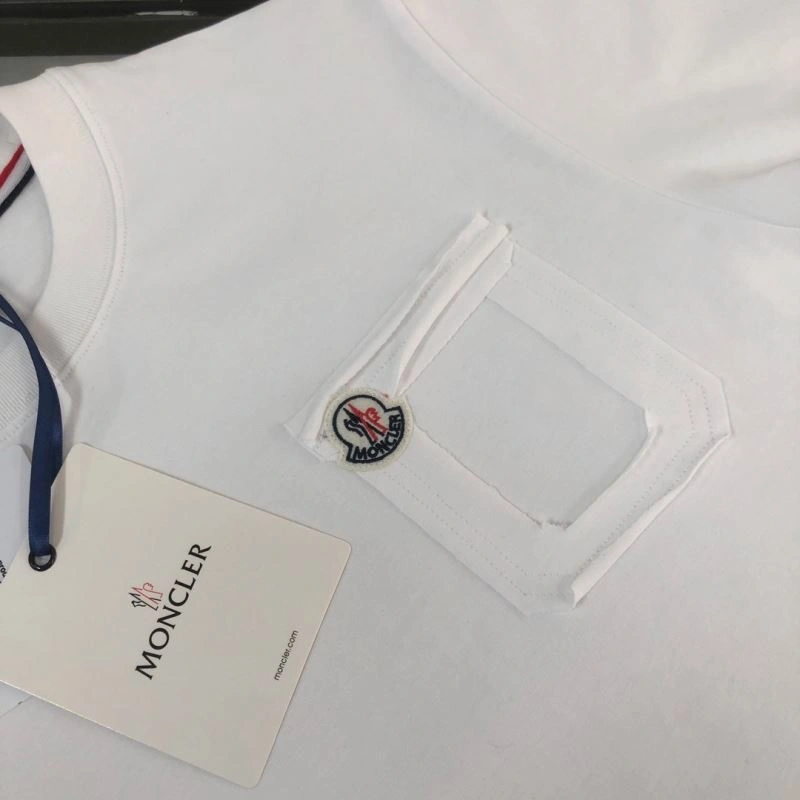 Moncler T-Shirts TechFriendly 142998