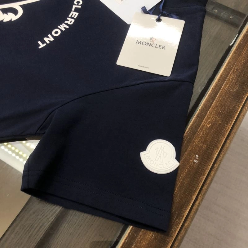 Moncler T-Shirts TimelessDesign 142997