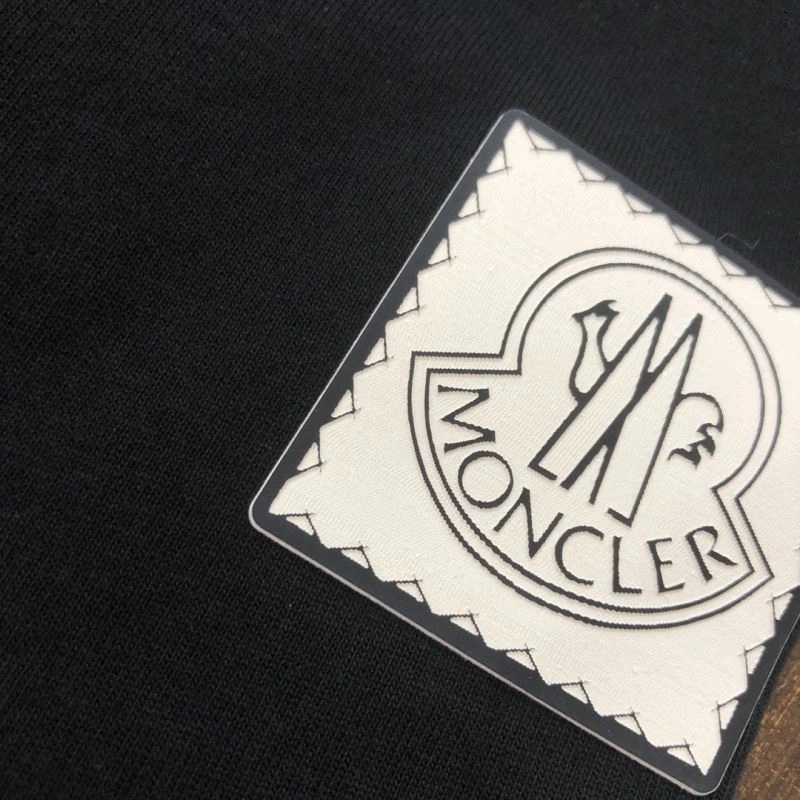 Moncler T-Shirts WeatherProof 142994