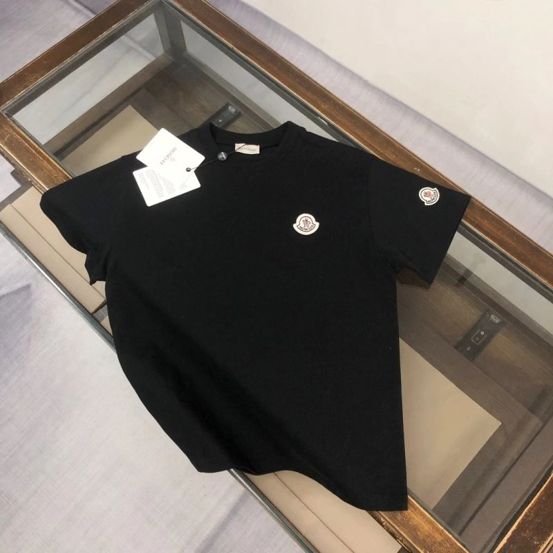 Snug Moncler T-Shirts 143004