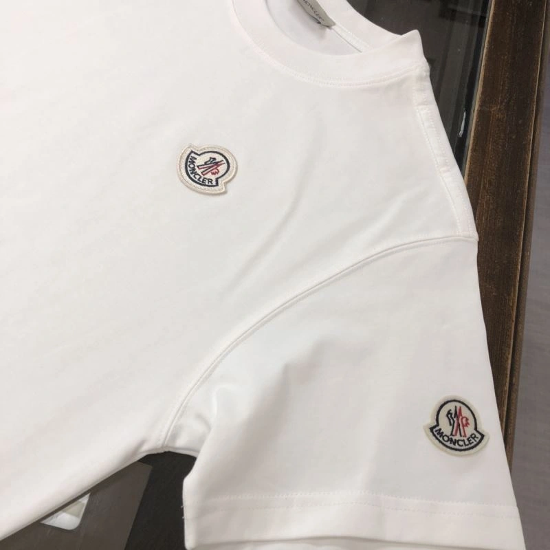 Moncler T-Shirts Minimalist 142990