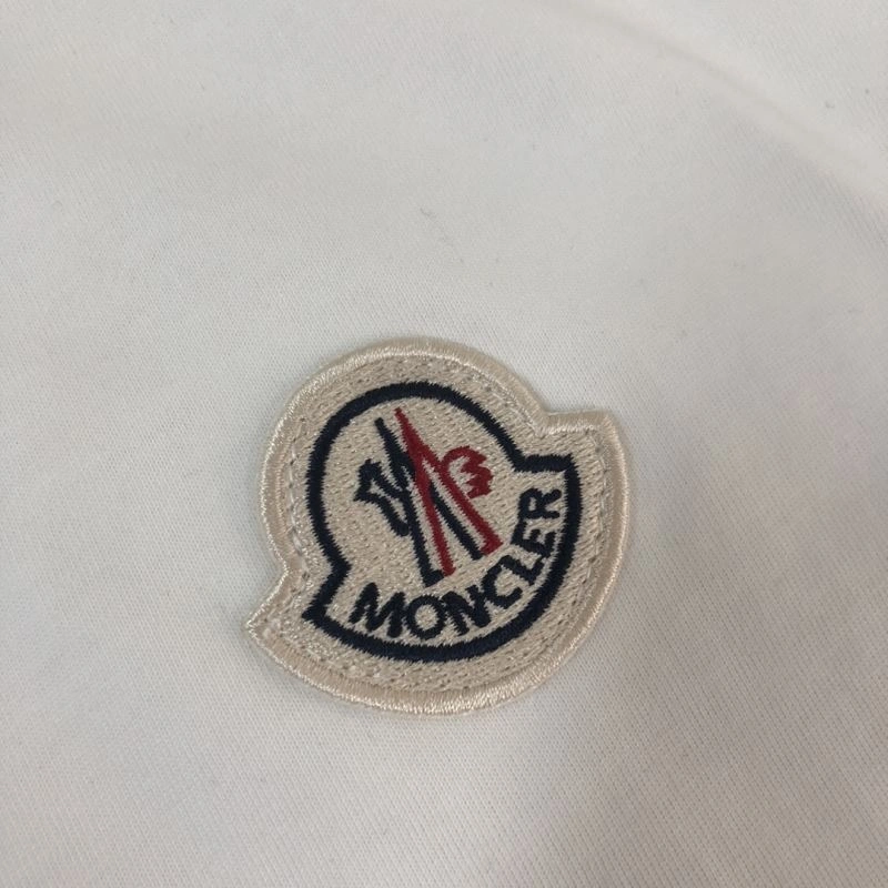 Moncler T-Shirts Minimalist 142990