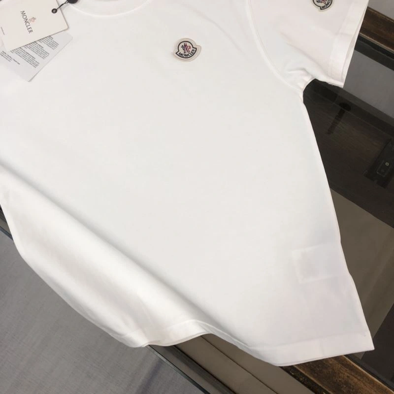 Moncler T-Shirts Minimalist 142990