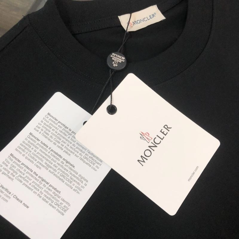 Moncler T-Shirts Modern 143015