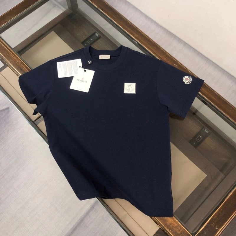 Cozy Moncler T-Shirts 142995