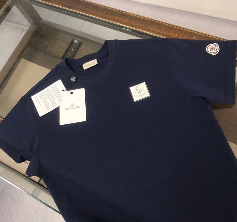 Cozy Moncler T-Shirts 142995