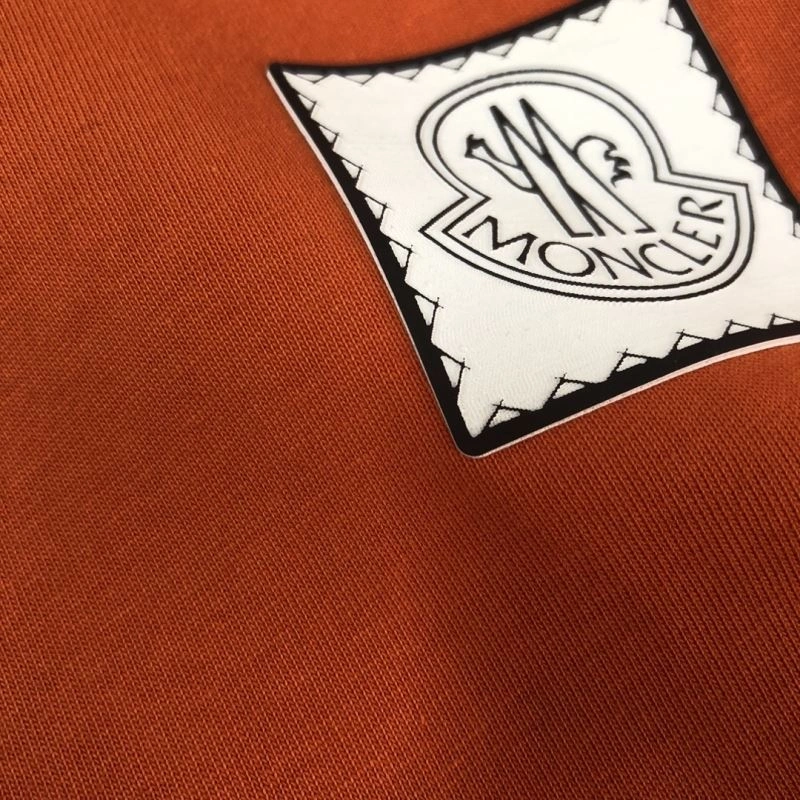 Moncler T-Shirts Minimalist 142991