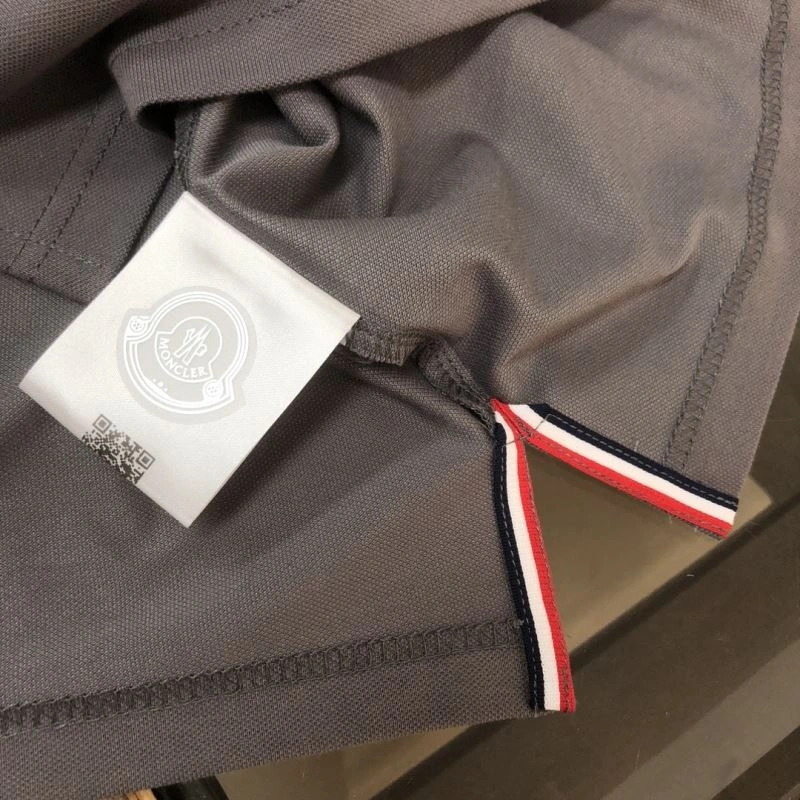 Moncler T-Shirts SmartChoice 143001