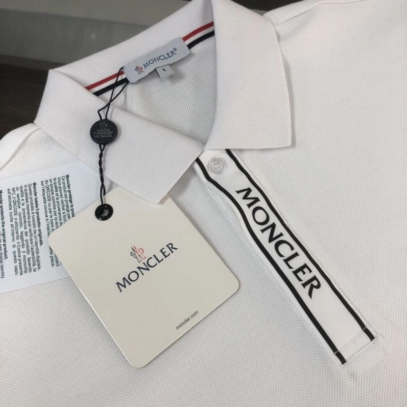 Moncler T-Shirts ComfortFit 142984