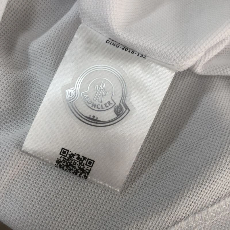 Sustainable Moncler T-Shirts 142982