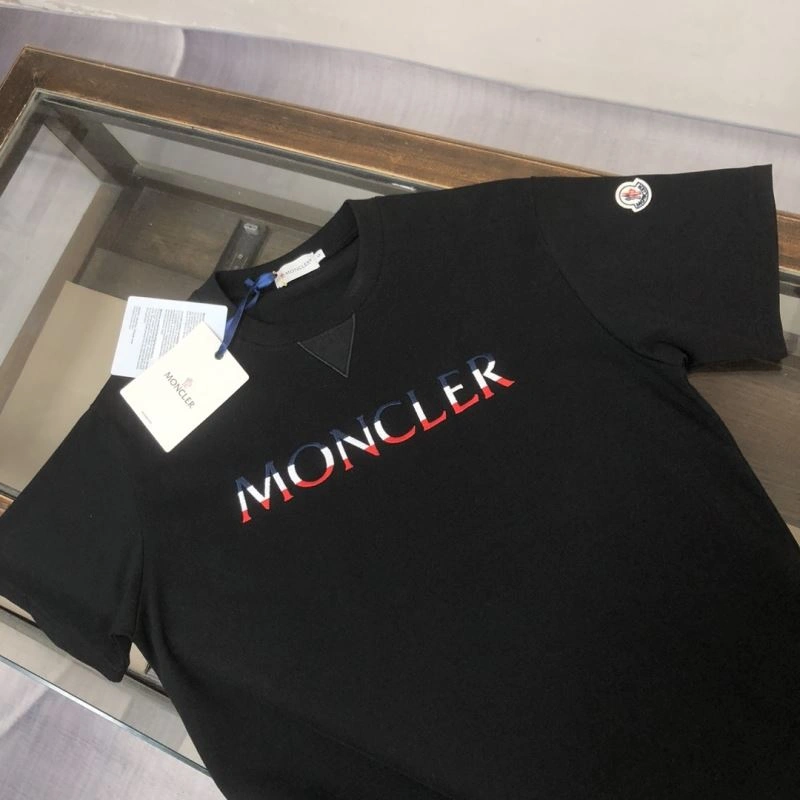 Popular Moncler T-Shirts 142975