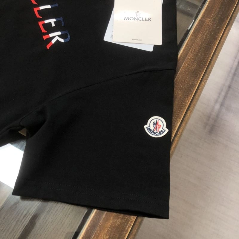 Popular Moncler T-Shirts 142975