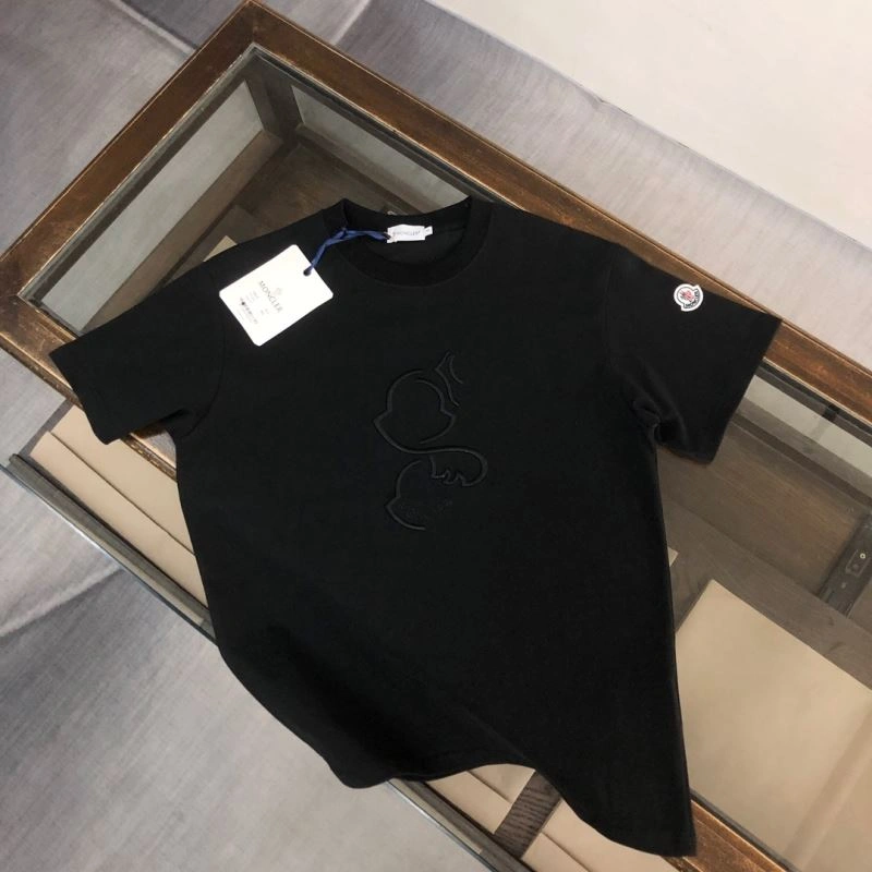 Moncler T-Shirts Breathable 142971