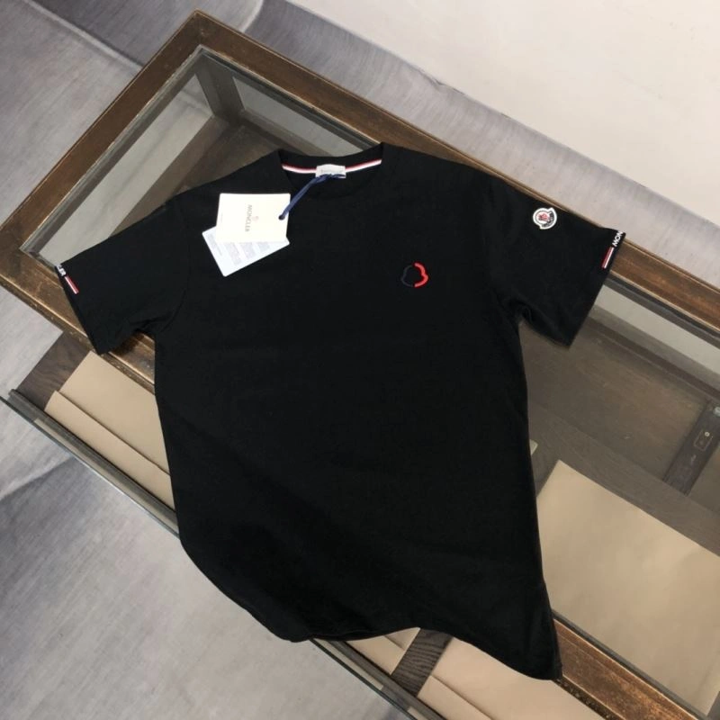 Moncler T-Shirts Breathable 142966