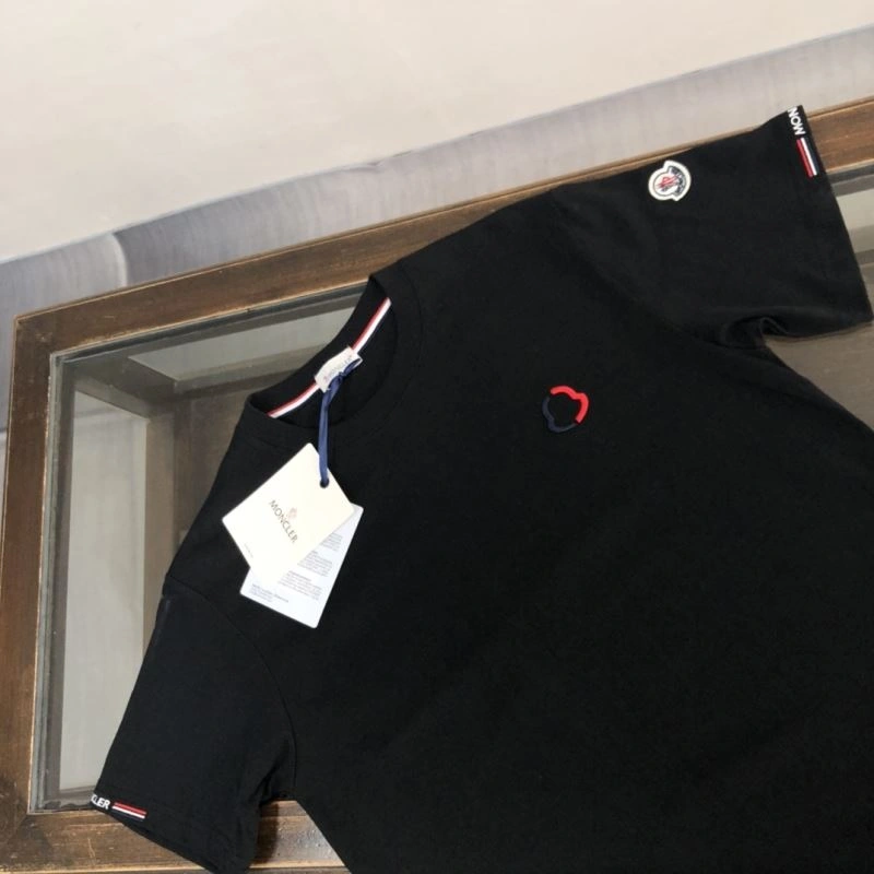Moncler T-Shirts Breathable 142966