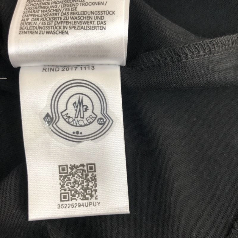 Moncler T-Shirts Breathable 142966