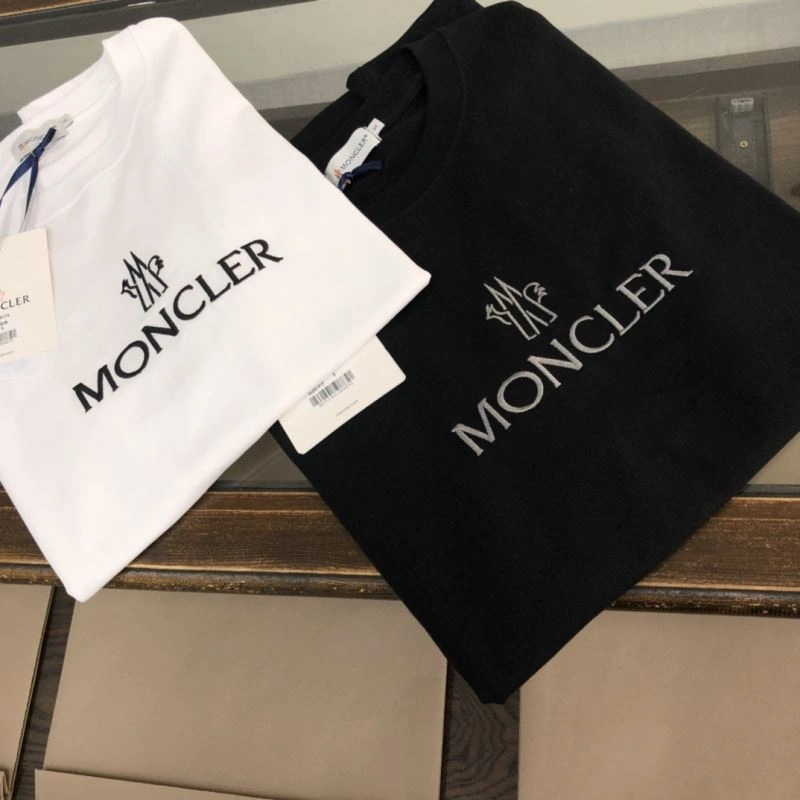 Moncler T-Shirts SunProtective 142956