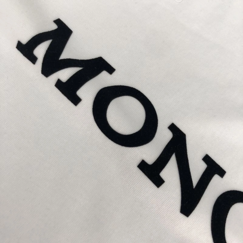Minimalist Moncler T-Shirts 142951