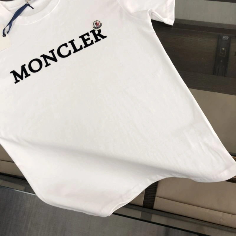 Minimalist Moncler T-Shirts 142951