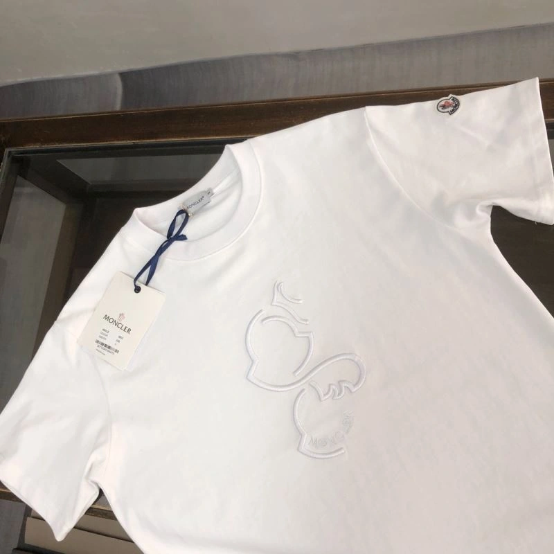 Seasonal Moncler T-Shirts 142970