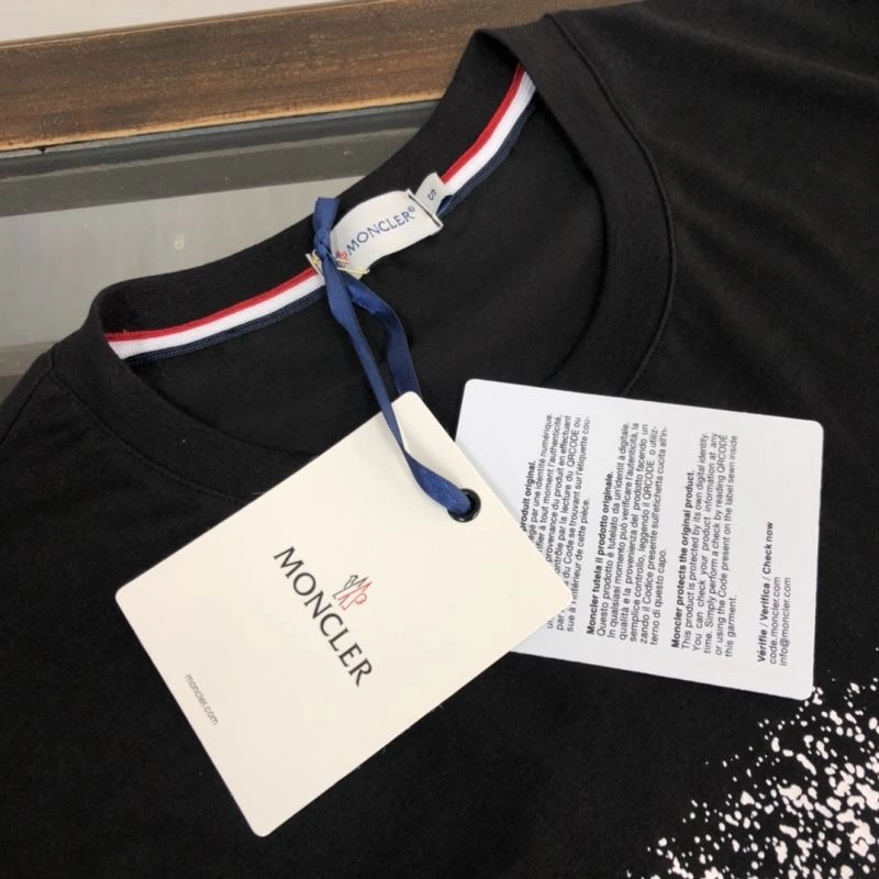 Moncler T-Shirts Attractive 142947