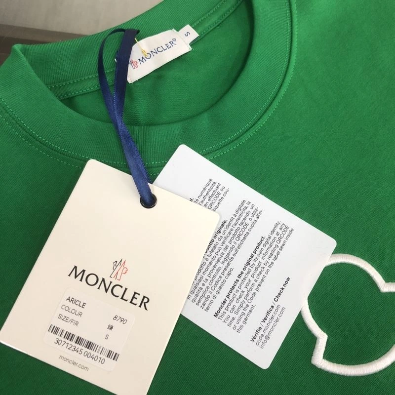 Moncler T-Shirts ComfortFit 142959