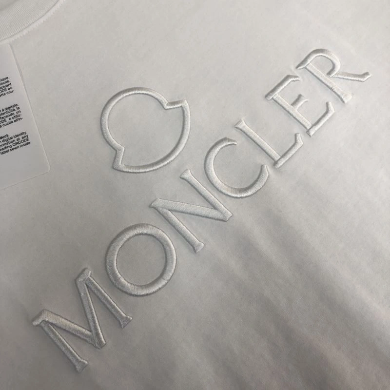 Moncler T-Shirts Comfortable 142960