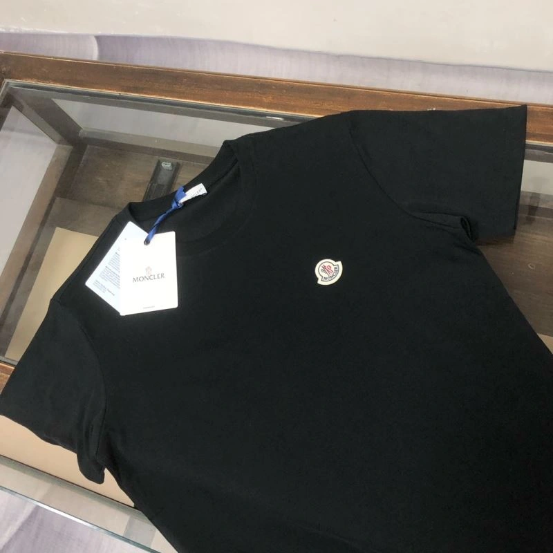 Stretchable Moncler T-Shirts 142961