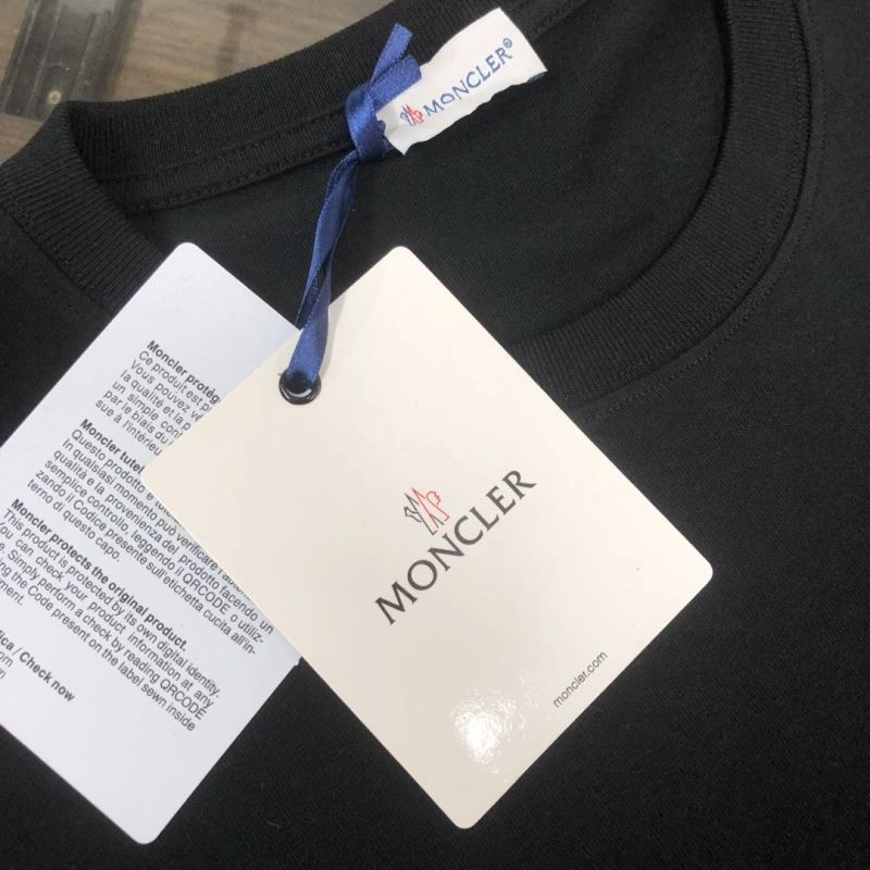 Stretchable Moncler T-Shirts 142961