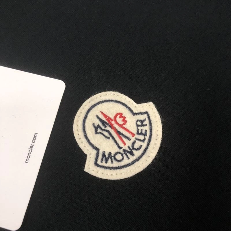 Moncler T-Shirts TravelReady 142964