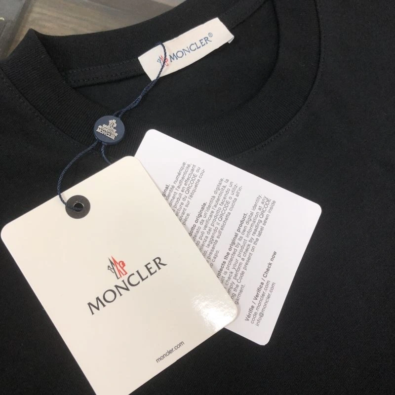 Moncler T-Shirts Compact 142943