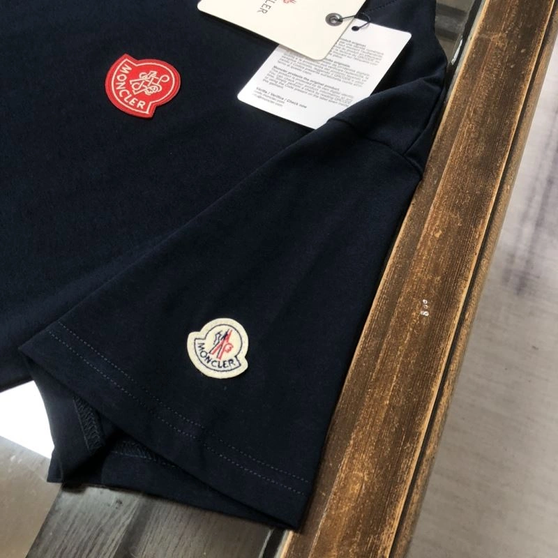 Timeless Moncler T-Shirts 142940