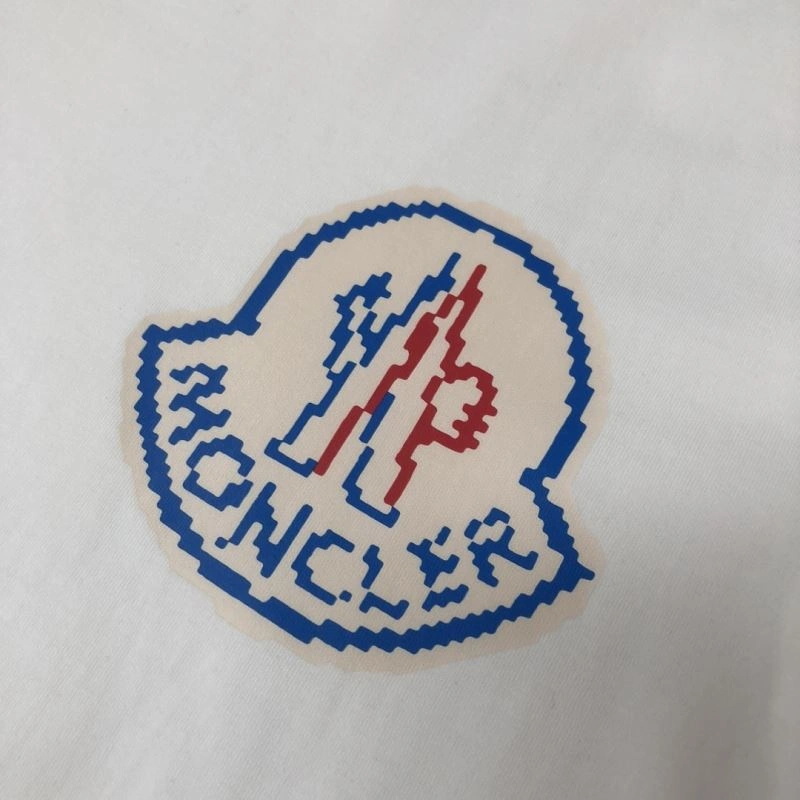 Elegant Moncler T-Shirts 142934