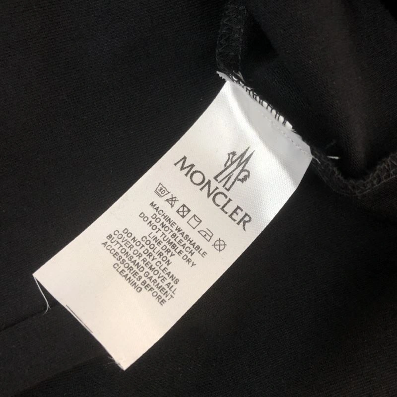 Moncler T-Shirts Supportive 142930